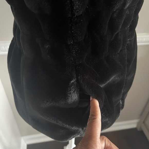 Faux Frenzi By Dena Women’s Vest Faux Fur Zip Up Black Size XL NEW - Picture 6 of 12